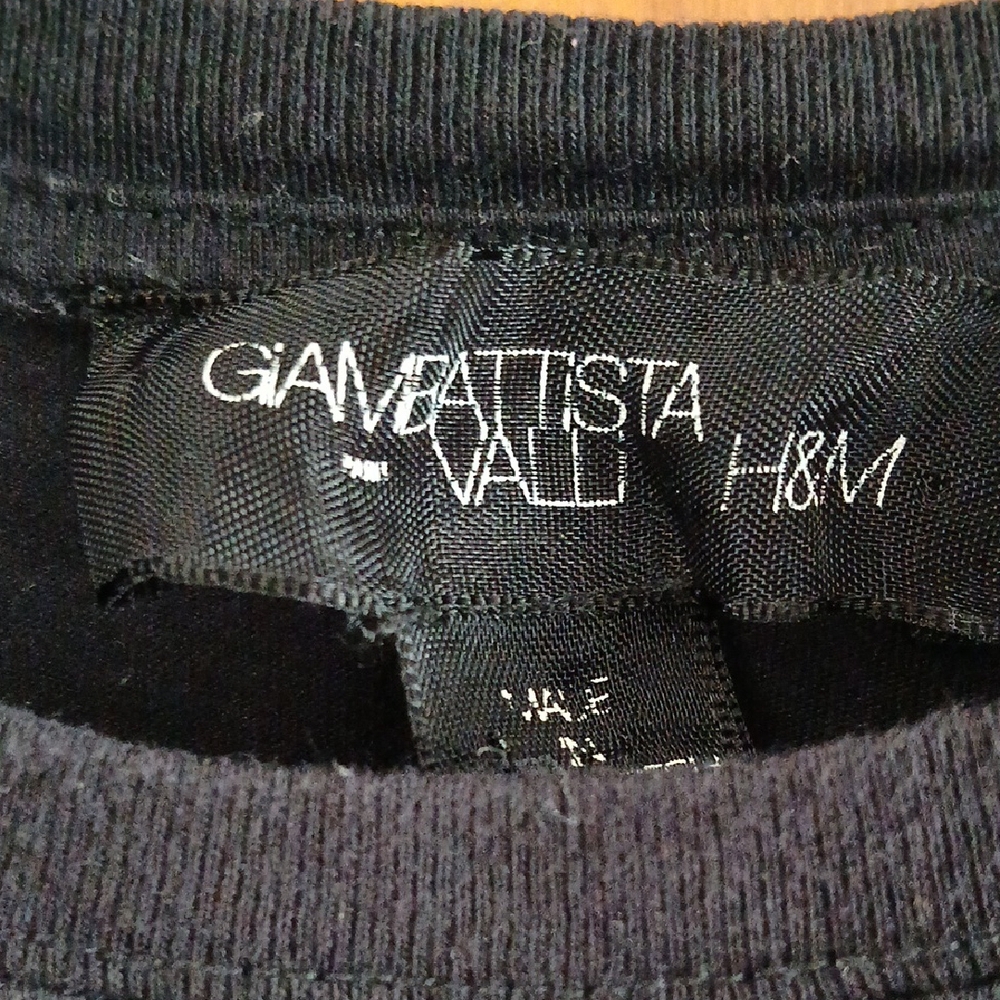 H&M Black Short Sleeve Tee - Picture 2 of 5